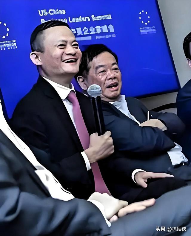 80岁"玻璃大王"隐退，曹德旺交棒第2天，留给儿子不只1700亿帝国