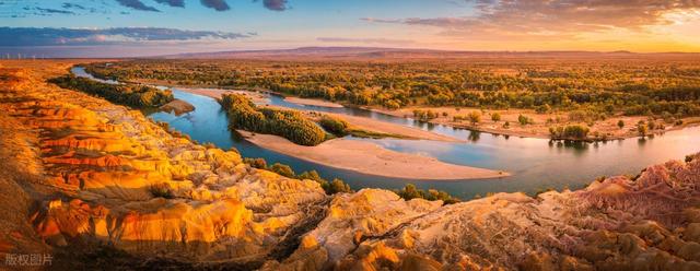 秋赴阿勒泰，邂逅一场梦幻的山水诗画