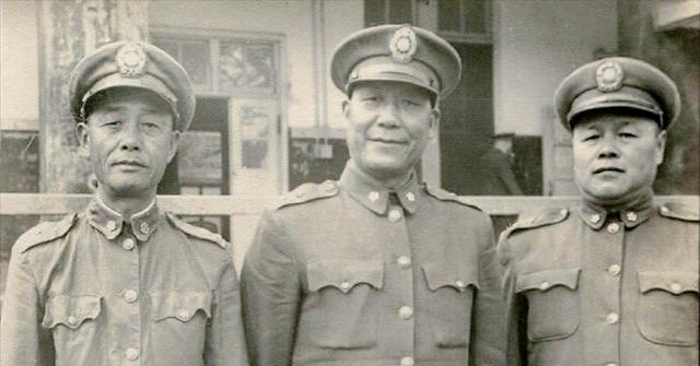 1960年，周总理请王耀武吃饭，陈赓笑道：以后可以称你为同志了