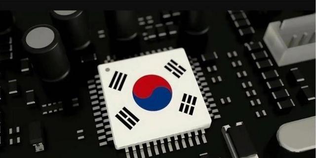 李在明拒绝出席中国阅兵，王毅挂断电话，送了韩国一句话