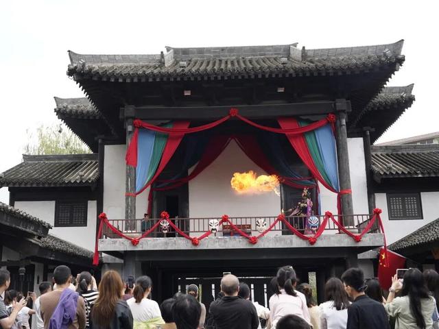 网络中国节·中秋 | 来汉中这个古镇，亲手做团圆月饼，共放孔明灯寄相思