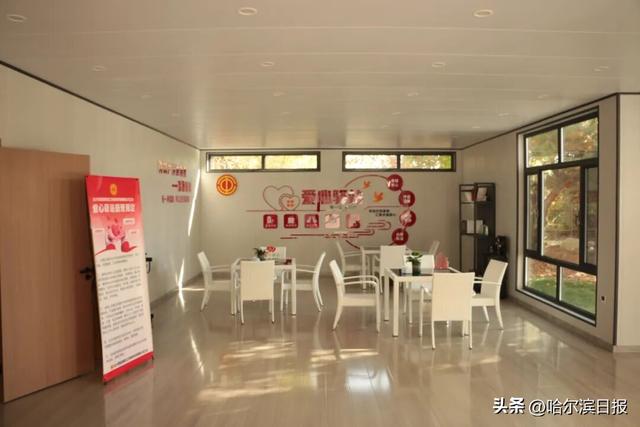 日均接待游客超万人次！闫家岗景区服务再升级，游客服务中心正式启用