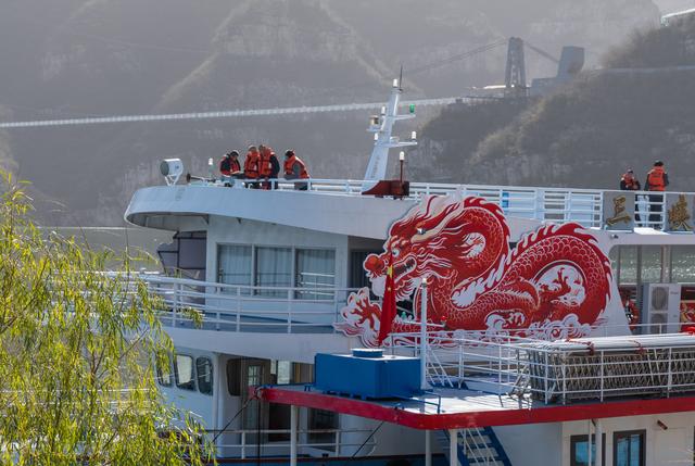 船行碧波上，人在画中游——济源黄河三峡行记