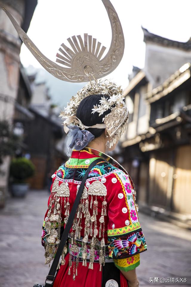 湖南湘西古城苗寨景观
