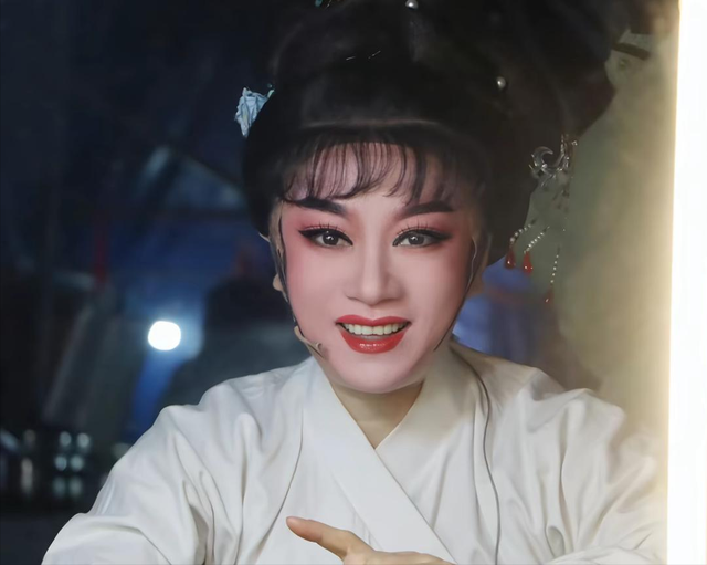 一路走好！又一演员走上朱媛媛后路，曾打百万抗癌针，年仅49岁