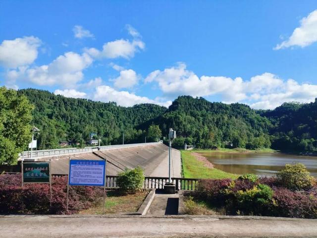 川东花桥镇：广安北大门，三市交界点