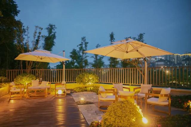 夏天周边游爆款城市，终于等来这个奢牌酒店集团首店！