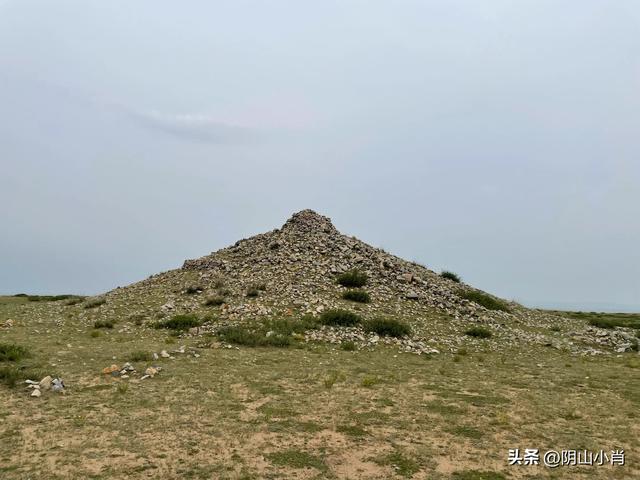 达茂旗达尔罕、百灵庙、乌克忽洞，固阳银号、忽鸡沟田野考察笔记