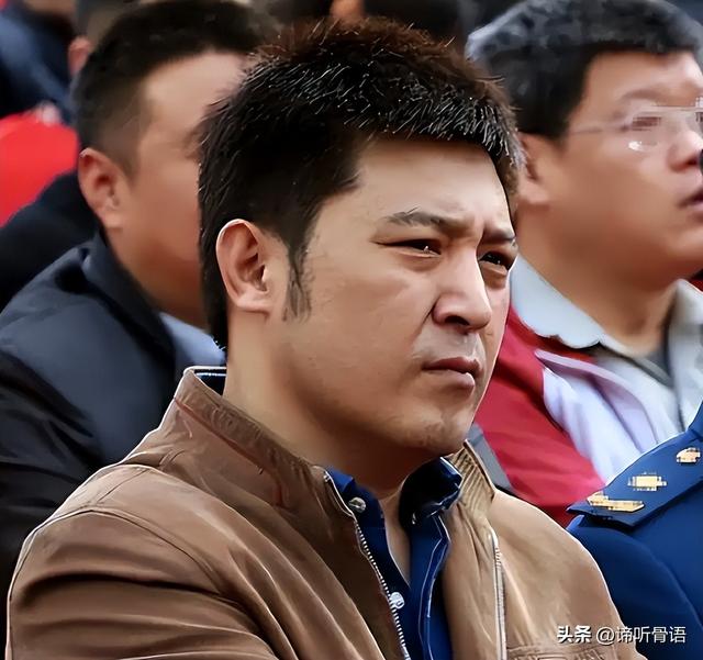 孙涛崩溃大哭发声不到48小时	，荒唐的一幕出现，闫学晶把他害惨了