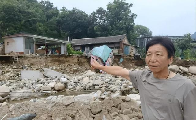 被洪水冲走前，村支书尹春燕的最后九小时