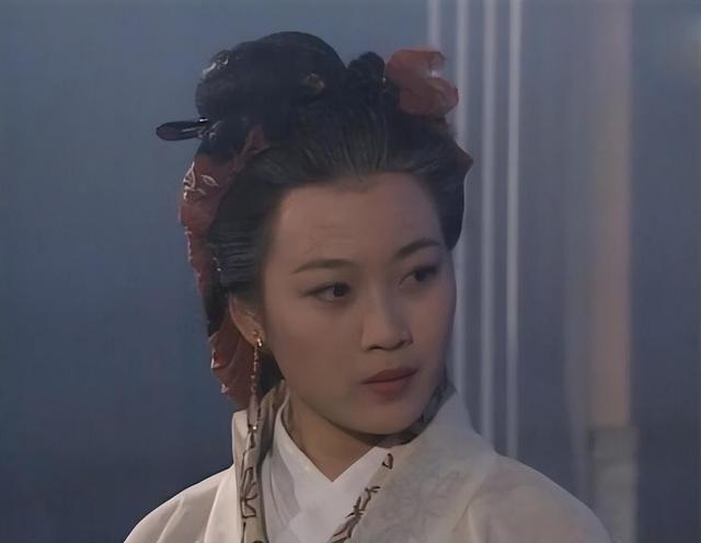 广州美女蒋文端：26岁离开TVB，已当了9年领导，56岁仍美貌出众
