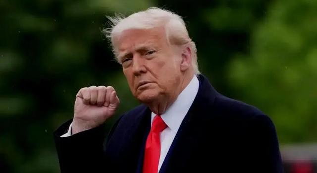 特朗普通报全球，他带领美国赢了中国！话音刚落	，中方对美征税