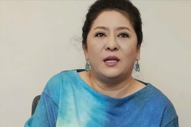 李连杰“返老还童”事件，走向越来越玄乎，难怪向太坐不住了！