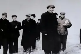 1949年北京黑帮挑衅毛主席，罗瑞卿立即下令扫黑：枪毙三霸一虎图片