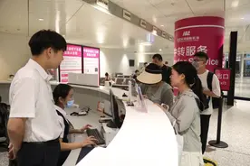 开学季，武汉天河机场开启花“young”福利图片