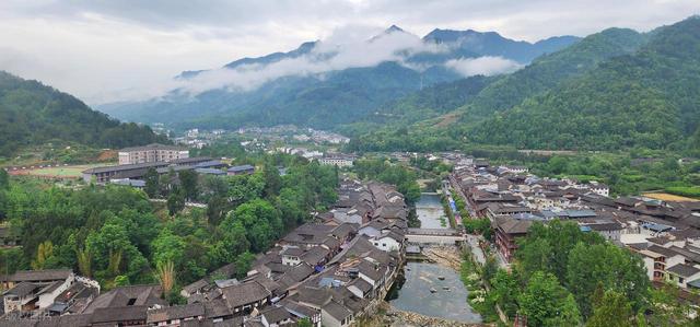 找片净土，短暂避世，7个人少清幽的古村镇，适合小住几天