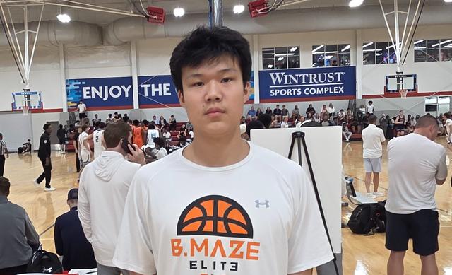 新阿联来了！中国男篮又一17岁2米13新星崛起：留美获8所名校邀约