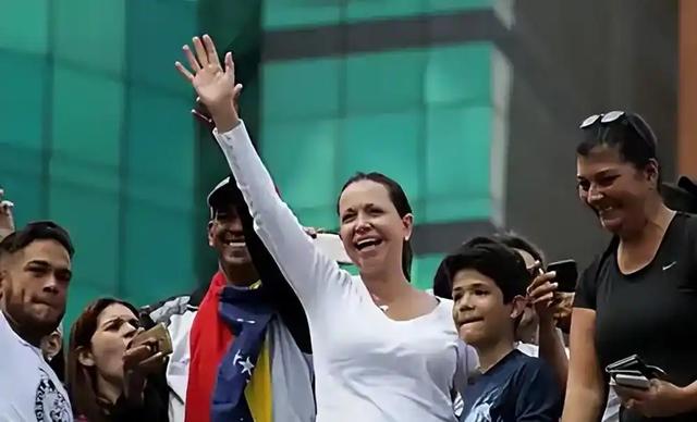 委政坛传奇:从议会女王到隐居斗士,马查多凭啥获诺贝尔和平奖?