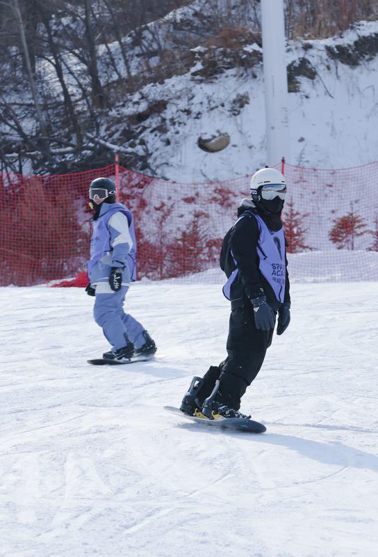 北大湖新雪季迎客，冰雪旅游持续升温
