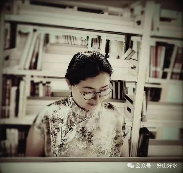 行香子·游后港古街 // 绘毓