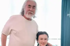 张纪中在洛杉矶房子被烧毁？妻子回应图片
