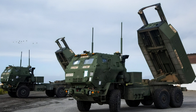 果不其然，遭到中方制裁，美军停止移师关岛，要给中国点颜色瞧瞧