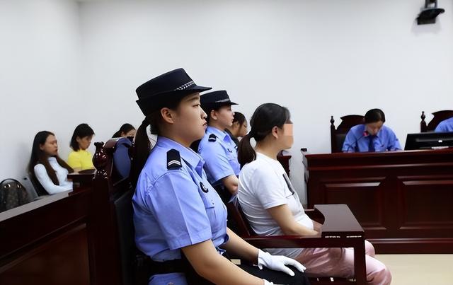 女孩被控诈骗村支书一百多万！女孩：我被村支书包养，没诈骗！