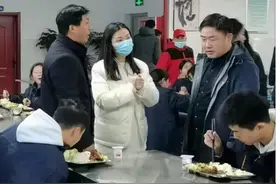 市纪委监委派驻第四纪检监察组一行莅临马陵中学检查指导工作图片