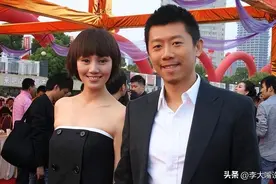 袁泉：6根钢钉1根钢条，坚守多年不变，袁泉打了多少明星的脸？图片