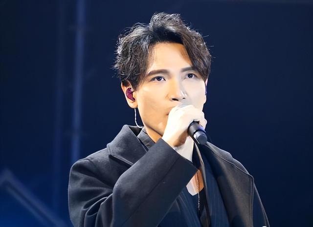 年轮风波后张碧晨演唱会遇冷