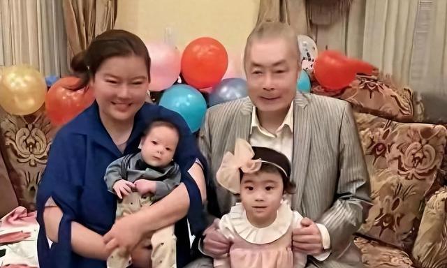 三婚娶小37岁徒弟，81岁生女，84岁生儿，如今住美国豪宅好不惬意