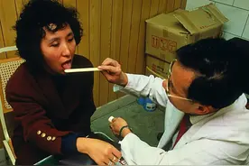 医疗改革，最早“赤脚医生”的待遇，是如何计算的？图片