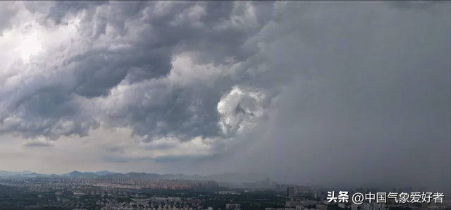 危险大暴雨来了:台风冰雹雷暴难解南方高温,北方新危险暴雨将启动