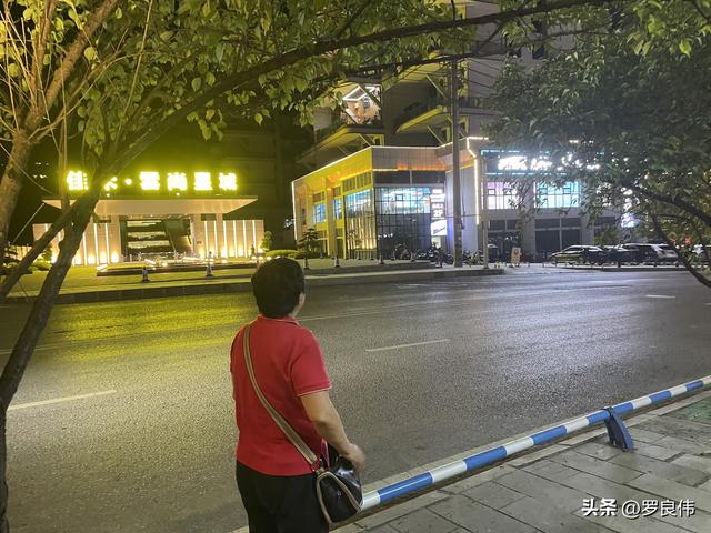 西北自驾第九天：武胜探友，晚宿咸丰