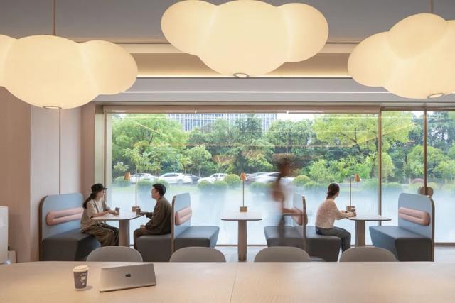 汉庭酒店，又给行业上了一课