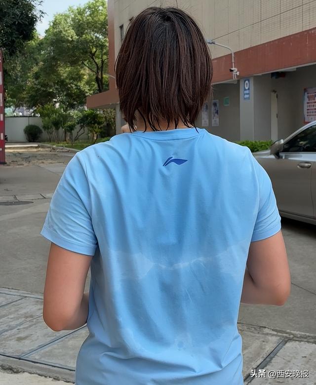 全红婵新动态：晒训练照，大汗淋漓！网友直呼：练瘦了！