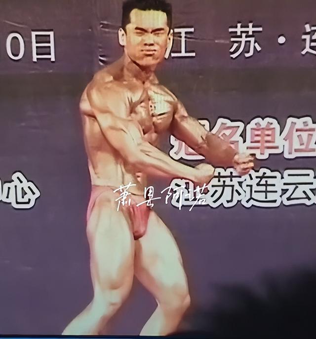 他曾获全国健美健将称号，一身“黄金皮肤”！突然离世年仅38岁！