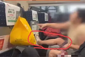 男子坐高铁调座椅！遭女乘客一脚踢袭来！女乘客：你躺一个试试！图片