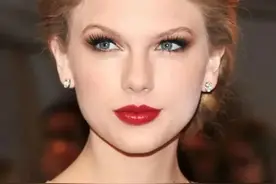 世界级女歌手霉霉〈原名泰勒·斯威夫特〉计划全世界开演唱会151场图片