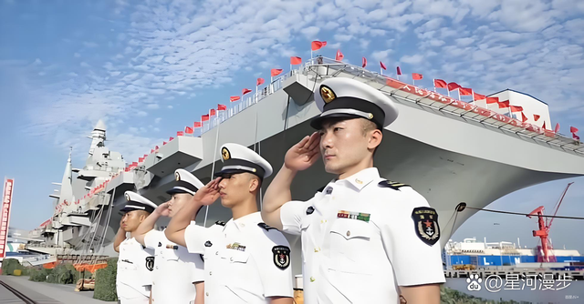 076两栖舰画线完成，年底确定首次海试，万吨巨舰即将到来