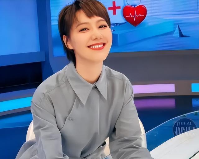 讨好大佬，陪睡上位，遭央视“开除”	，她身上的标签哪个才是真的