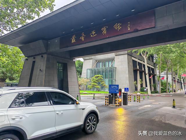 在邯郸住三天，每天餐后在邯郸这家花园式酒店院子里散散步真惬意