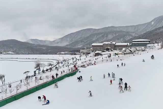 川西十大冰雪圣地私藏玩法大公开,2025-2026雪季这样玩才够爽!