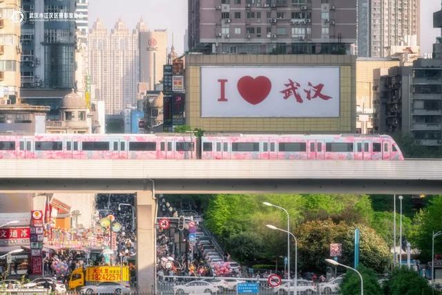 来汉口 逛江汉 | 江汉与你，凭“屏”相见！