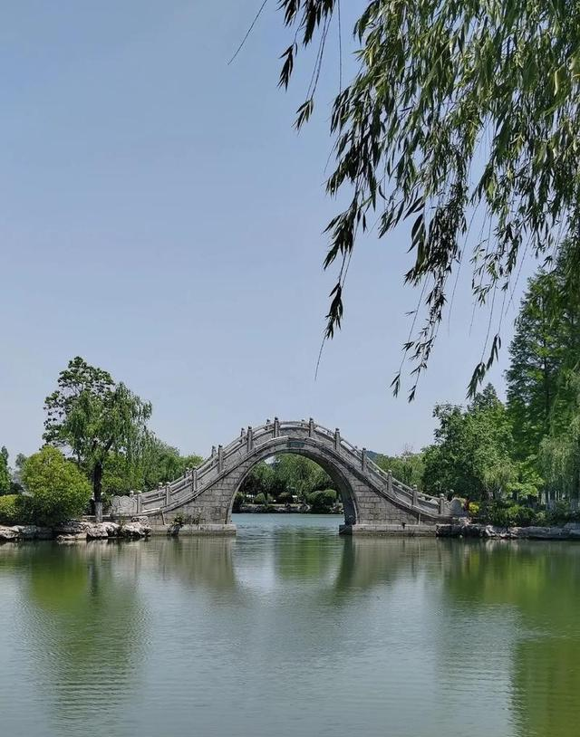 我是西安人，刚从江苏徐州回来，实在忍不住想说：对徐州5点印象