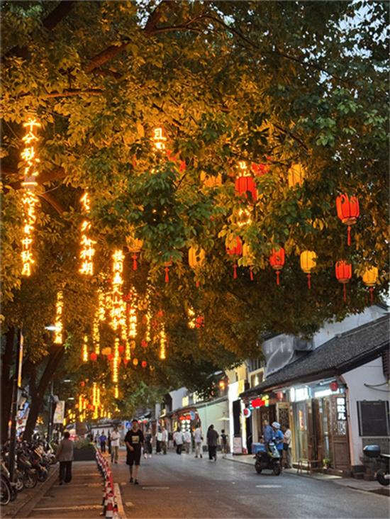 不止烟火气！御街·二十三坊焕新暨瓦肆文化节：让南宋市井文化“活”在当下