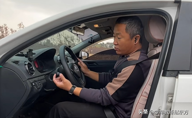 科目三血泪史：从挂科炮灰到一把过王者，我的逆袭秘籍全在这儿了