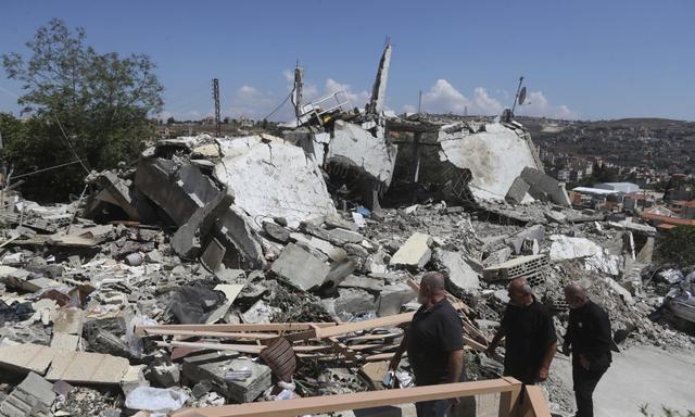 无耻至极！以色列边境墙疑“偷国土”！黎巴嫩4000平米领土遭霸占