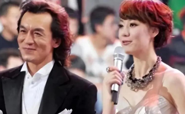 讨好大佬，陪睡上位	，遭央视“开除”，她身上的标签哪个才是真的