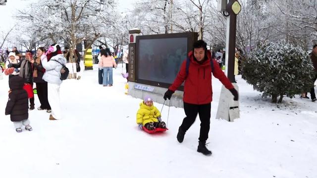 冰雪“冷”资源，带“火”庐山冬季旅游
